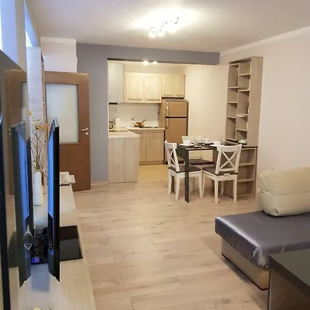 Хепи Апартмънтс *