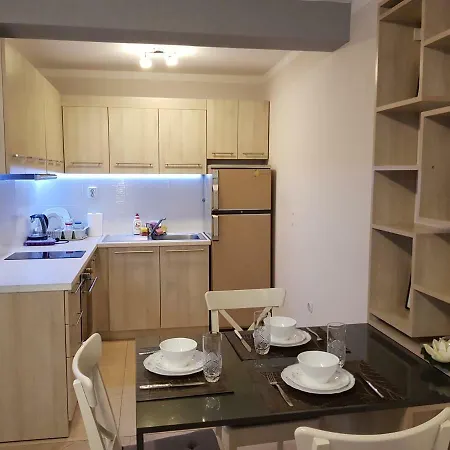 Хепи Апартмънтс * Plovdiv